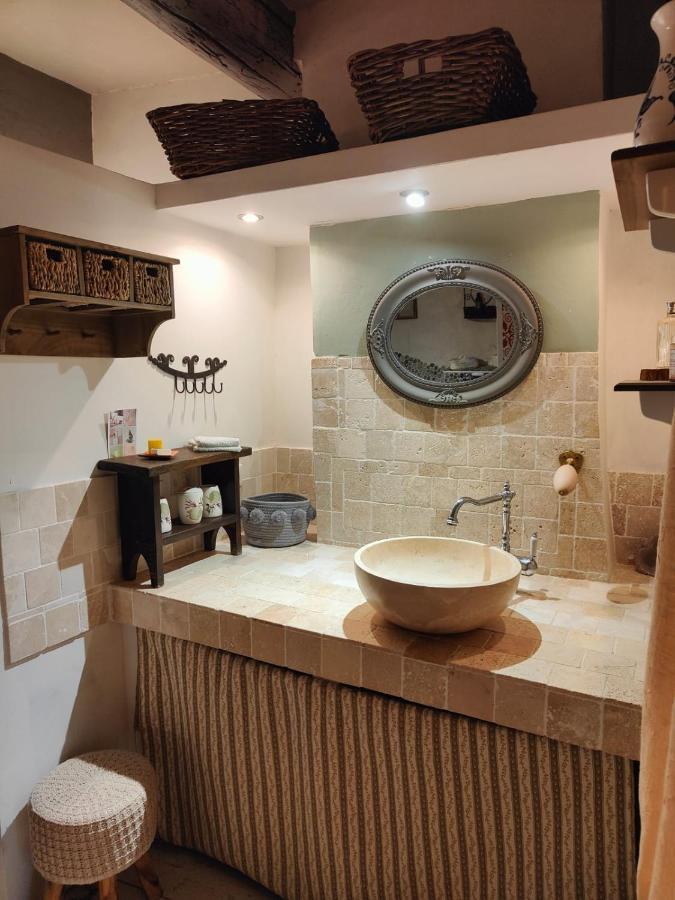 Maison Ancienne Romantique Avec Terrasse Panoramique Везон ла Ромен Екстериор снимка